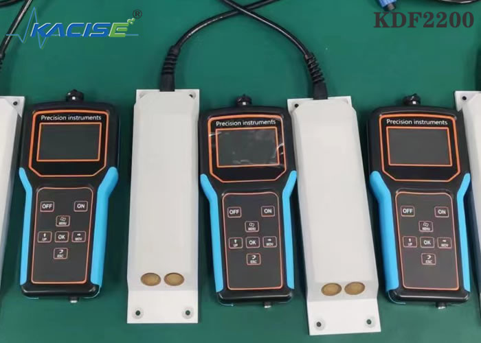 Metro de flujo ultrasónico portátil de KDF2200 Doppler para el flujo Rate Measurement de la velocidad